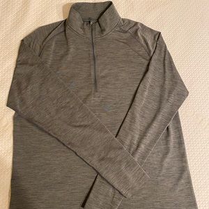 Lululemon, lightweight half zip, size XL